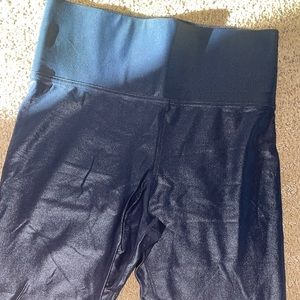 Carbon 38 faux leather shiny blue leggings